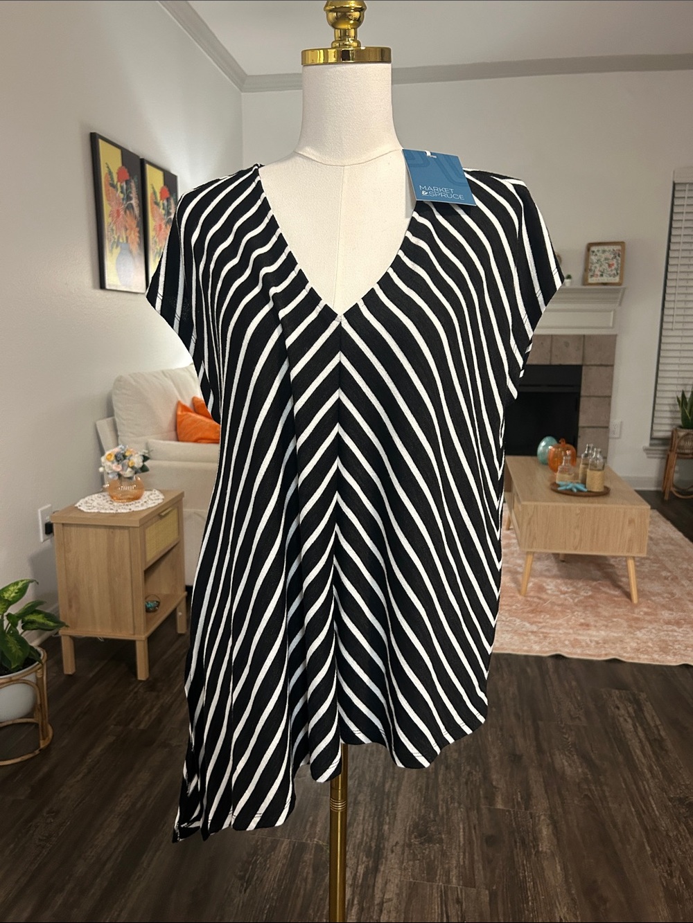 Market & Spruce Black and White Diagonal Stripe V-Neck Tunic